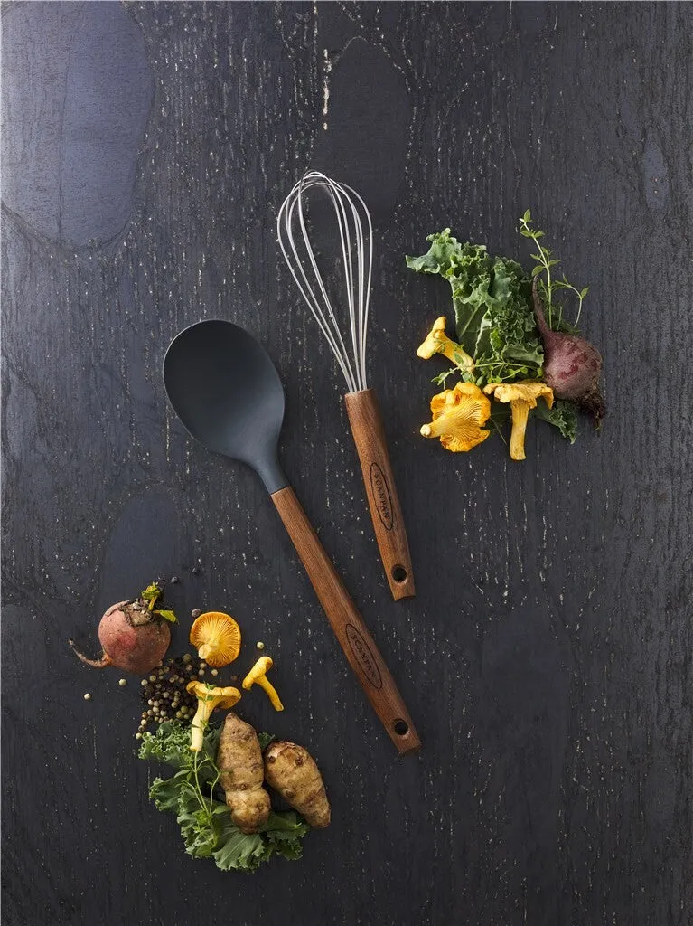 Scanpan visp 28 cm karboniserad ask träskaft