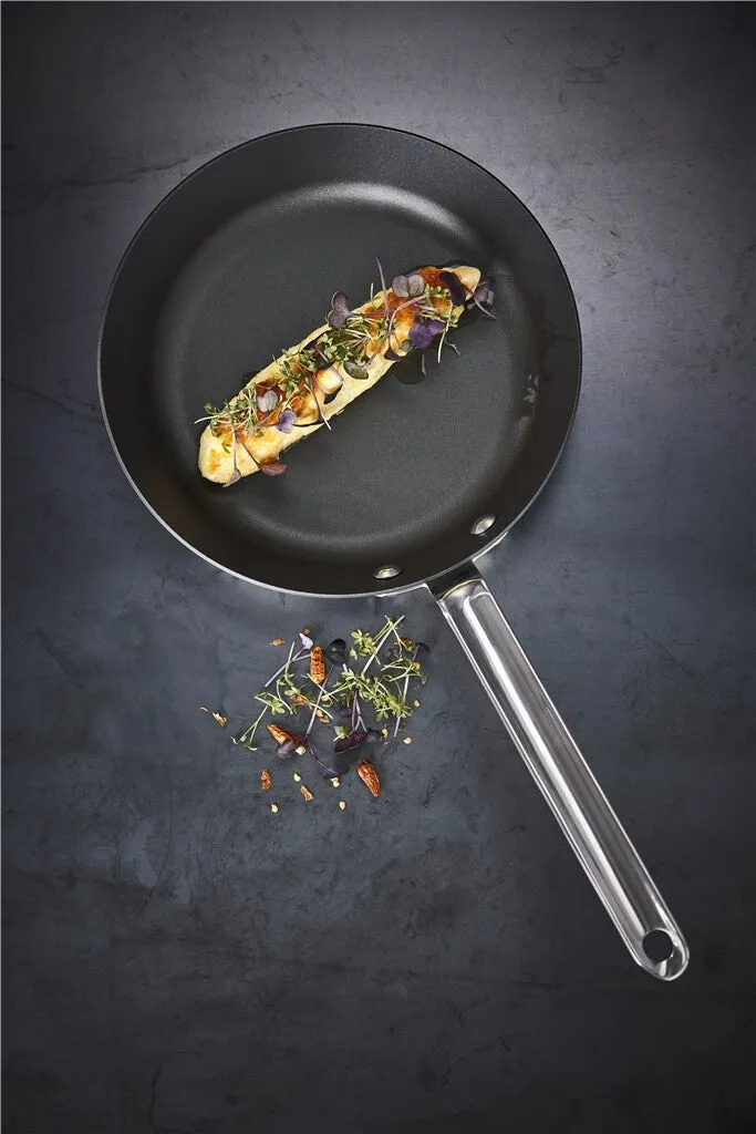 SCANPAN Black Iron stekpanna 26 cm kolstål