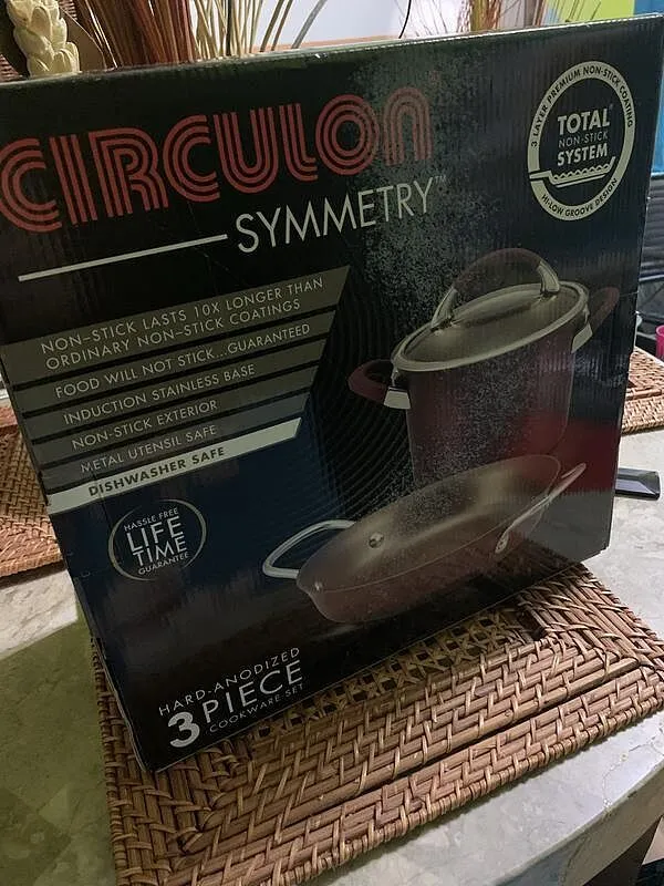Circulon Symmetry 10 & 12 stekpanneset svart induktion