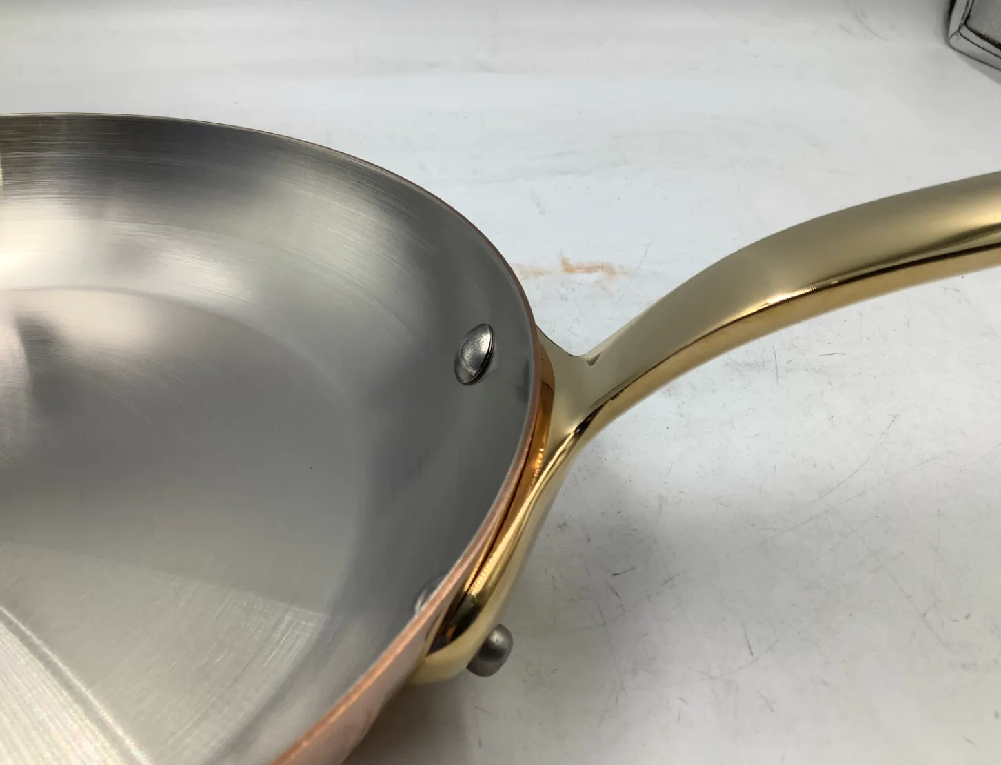 Mauviel M'Heritage M200B stekpanna 26 cm koppar mässing