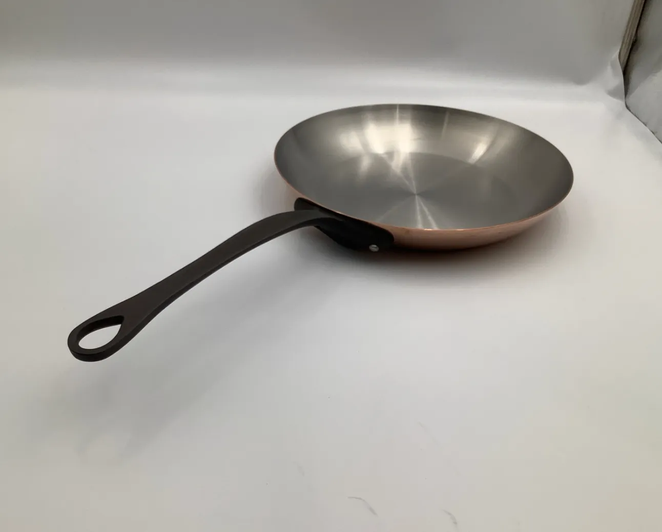 Mauviel M'Héritage M'150 CI stekpanna koppar 26 cm