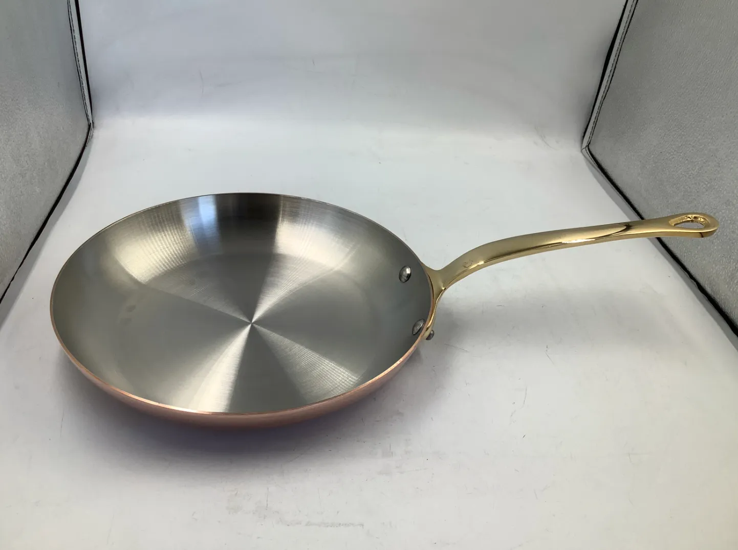 Mauviel M'Heritage M'200B stekpanna koppar 26 cm öppen kartong