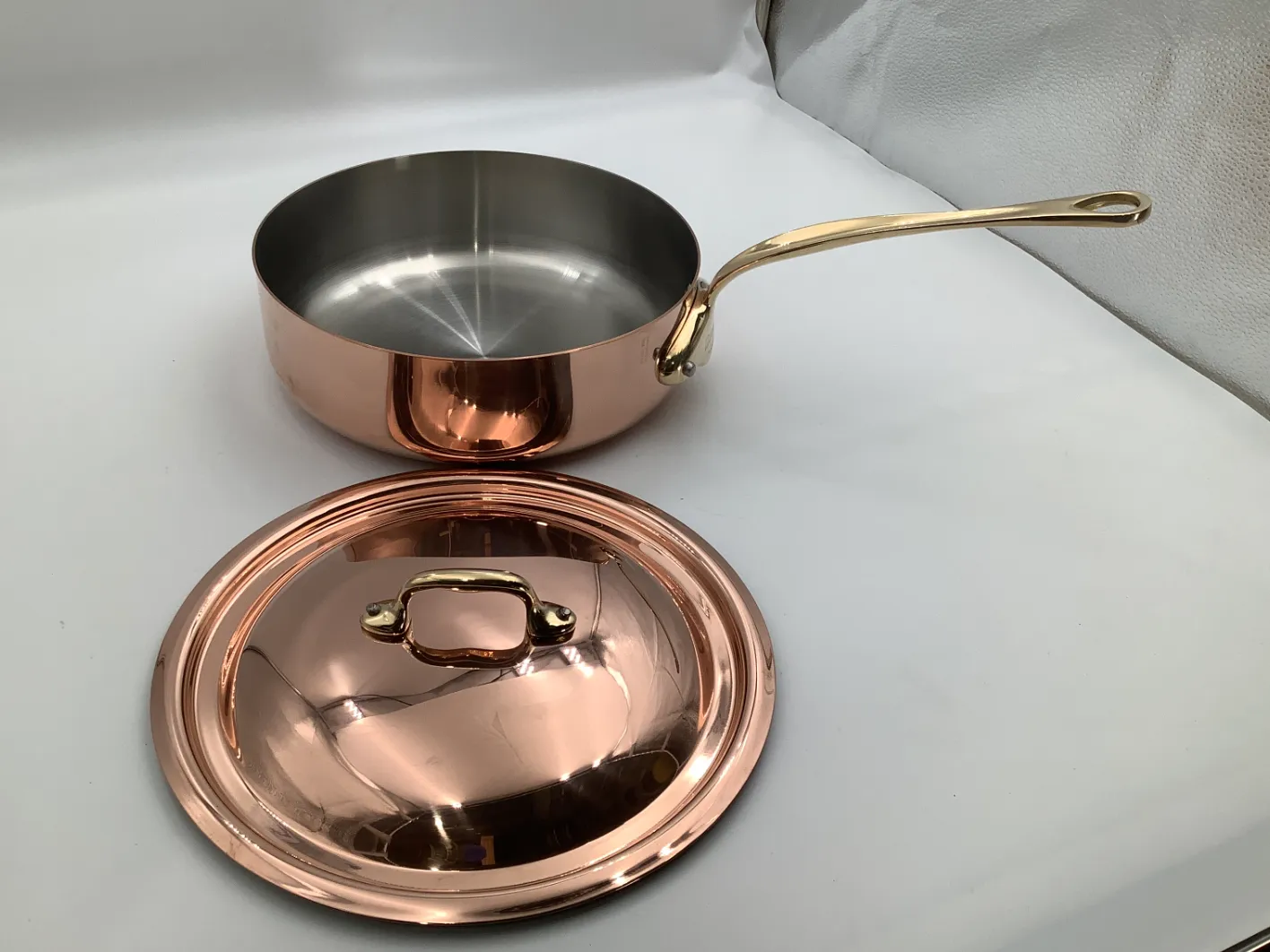 Mauviel M'Héritage M'150 B sautépanna 24 cm med lock