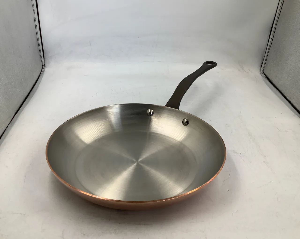 Mauviel M Heritage 250CI stekpanna 26 cm koppar