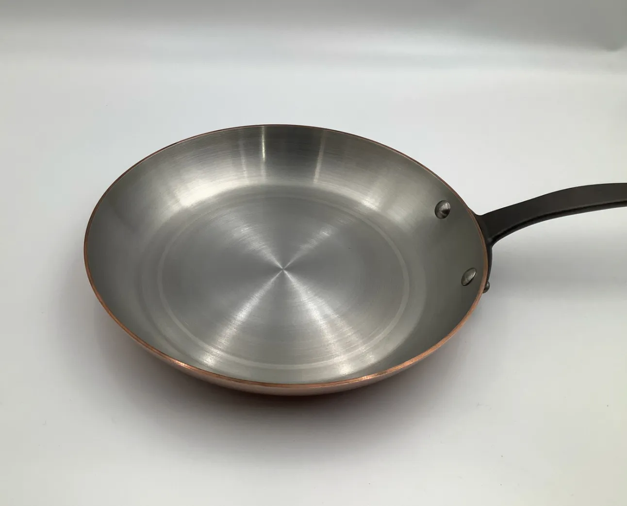 Mauviel M’Heritage 250 CI stekpanna koppar 26 cm