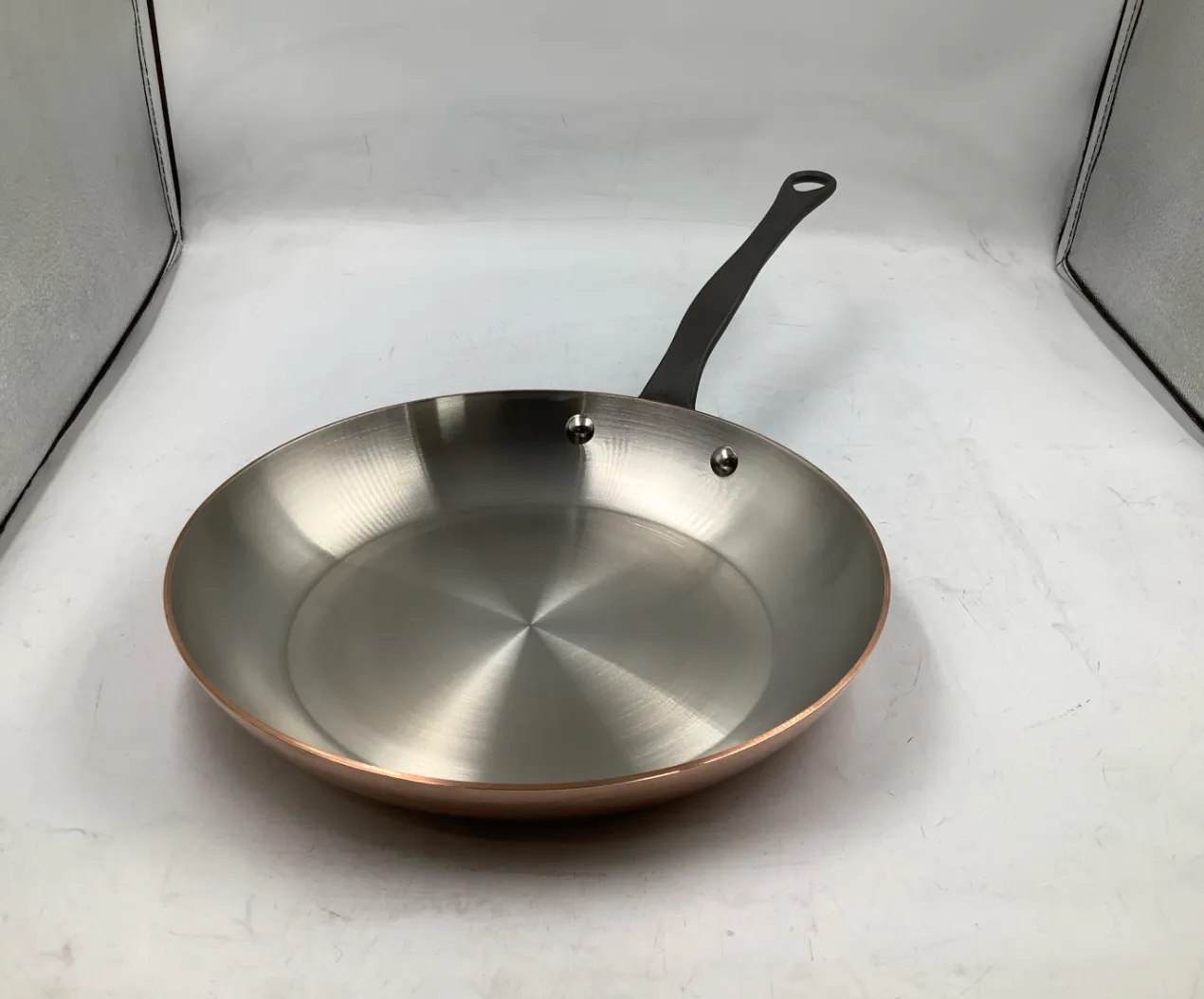 Mauviel M'Héritage 250CI stekpanna koppar 26 cm