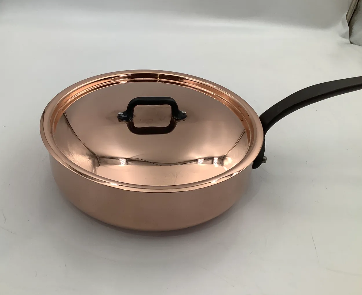 Mauviel M’Heritage 250 CI sautépanna med lock 3,1 l koppar