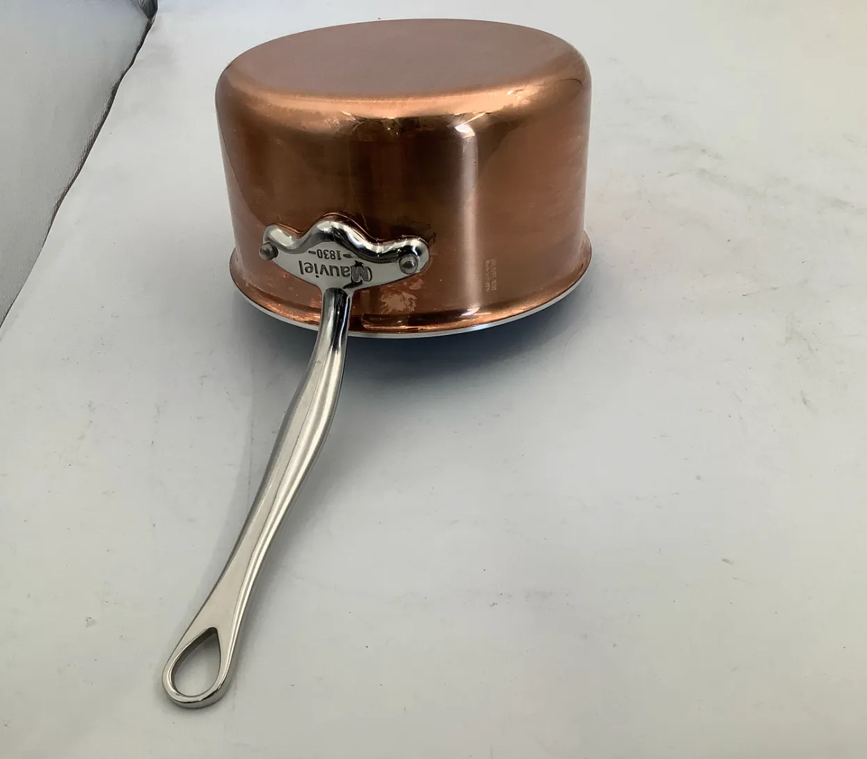 Mauviel M'Triply S kastrull 2,6 qt med lock koppar