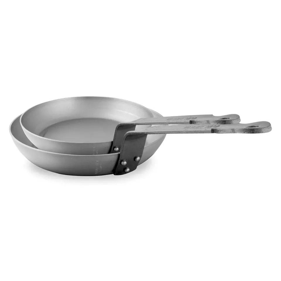 Mauviel M'Steel stekpannor 24 + 28 cm kolstål 2-pack