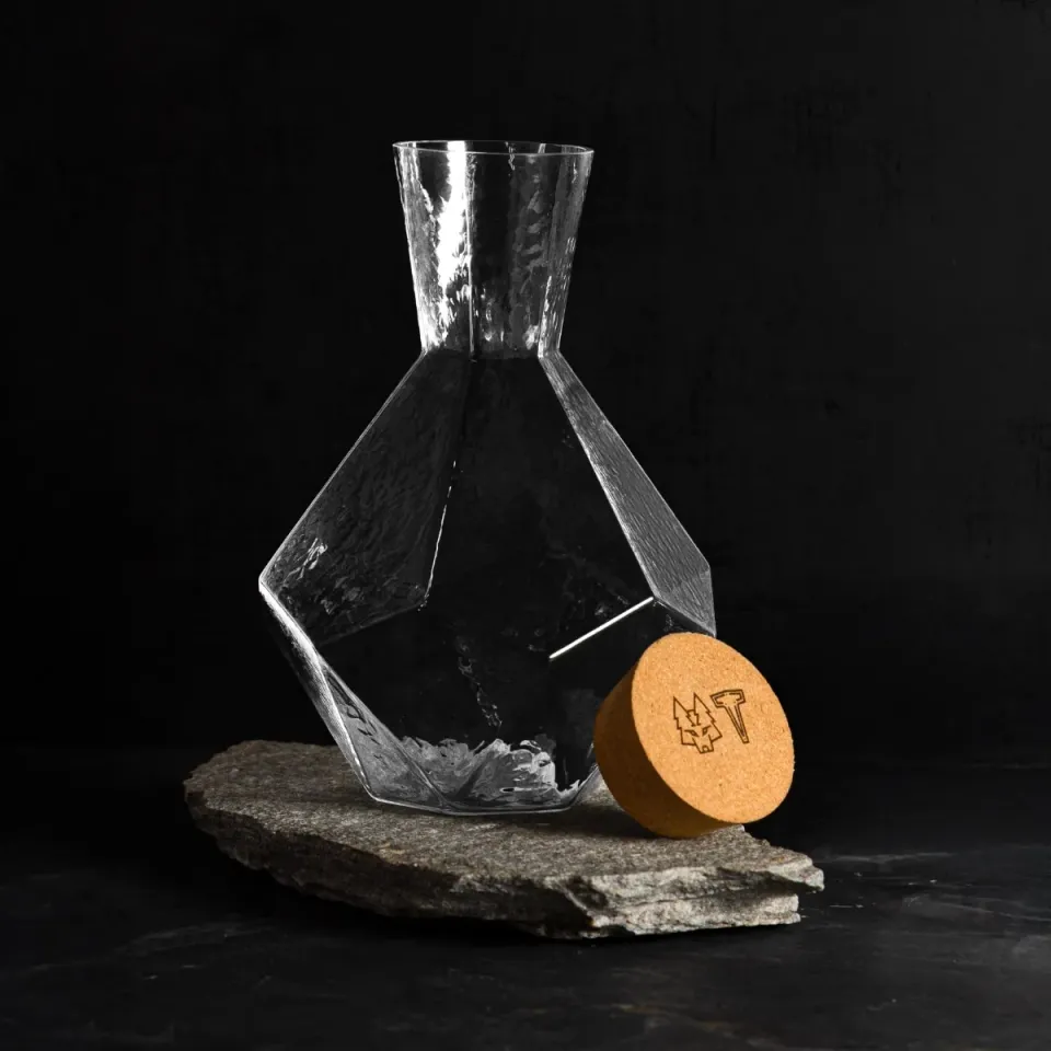 Vargen & Thor Hexa karaff 1,6 liter glas munblåst