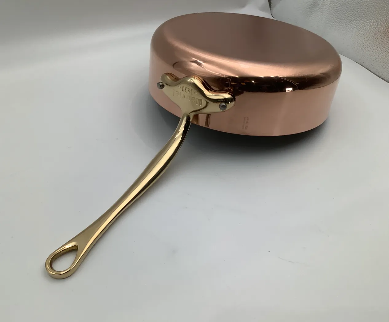 Mauviel M'Héritage M'150 B sautépanna 24 cm med lock